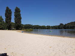 Plage de Grolejac'in fotoğrafı - rahatlamayı sevenler arasında popüler bir yer