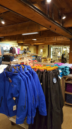 Sportswear Store «Columbia Sportswear», reviews and photos, 911 SW Broadway, Portland, OR 97205, USA