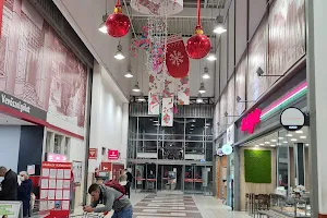 Üzletsor, Auchan Korzó Óbuda image