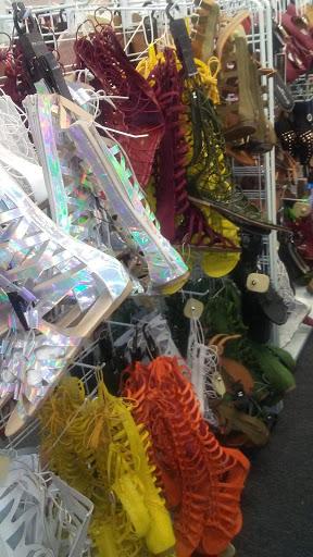 Clothing Store «Citi Trends», reviews and photos, 2609 Fort Campbell Blvd, Hopkinsville, KY 42240, USA