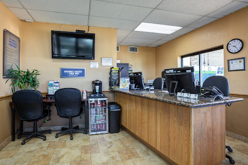 Auto Repair Shop «Honest-1 Auto Care», reviews and photos, 12621 N Paradise Village Pkwy W, Phoenix, AZ 85032, USA
