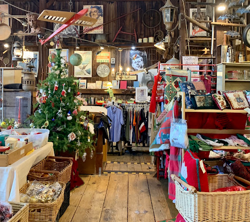 Thrift Store «Bryn Athyn Thrift Shop», reviews and photos, 510 Tomlinson Rd, Huntingdon Valley, PA 19006, USA