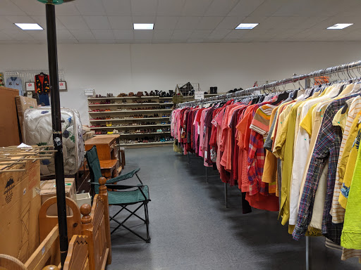 Thrift Store «Volunteers of America Thrift Store», reviews and photos, 1135 N Belsay Rd, Burton, MI 48509, USA