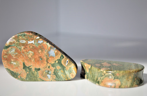 Explore tattoo ideas of dogs, creative tattoo ideas in Alton, available at Grand Piasa Body Art