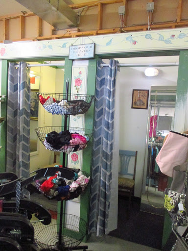 Thrift Store «Exeter Community Thrift Shop», reviews and photos, 96 Epping Rd, Exeter, NH 03833, USA