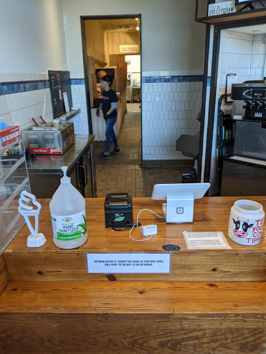 Ice Cream Shop «Cow Tipping Creamery», reviews and photos, 4715 S Lamar Blvd, Austin, TX 78745, USA