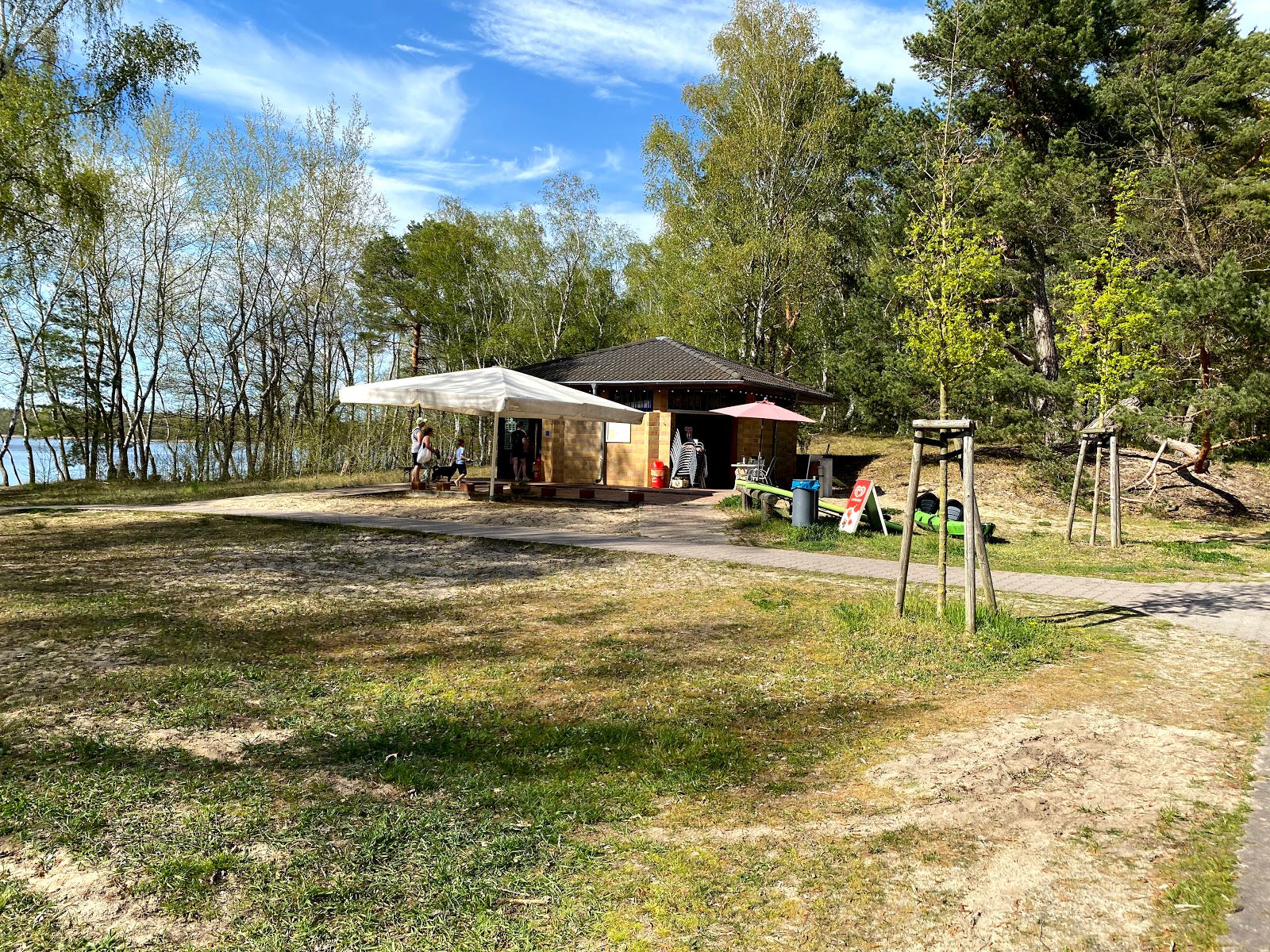 Foto de Badestrand Patzer Vordersee y el asentamiento