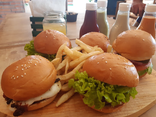 La Coronela Hamburguesas