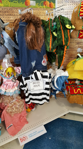 Pet Supply Store «Petco Animal Supplies», reviews and photos, 3860 Elmore Avenue, Davenport, IA 52807, USA