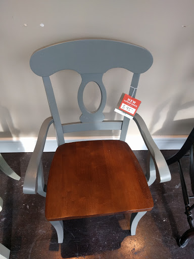 Furniture Store «Bassett Home Furnishings», reviews and photos, 11655 Reiger Rd, Baton Rouge, LA 70809, USA