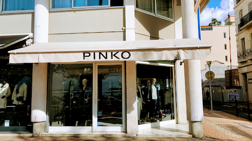 Magasin de vêtements pour femmes Pinko Boutique Saint-Raphaël Saint-Raphaël