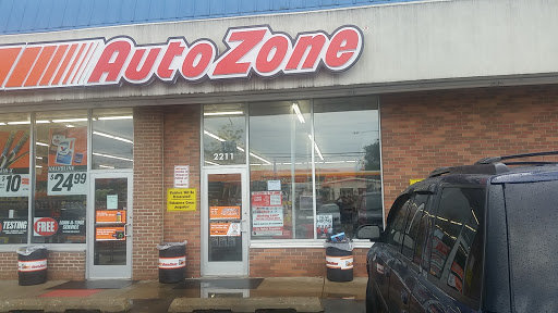 Auto Parts Store «AutoZone», reviews and photos, 2211 W Algonquin Rd, Rolling Meadows, IL 60008, USA