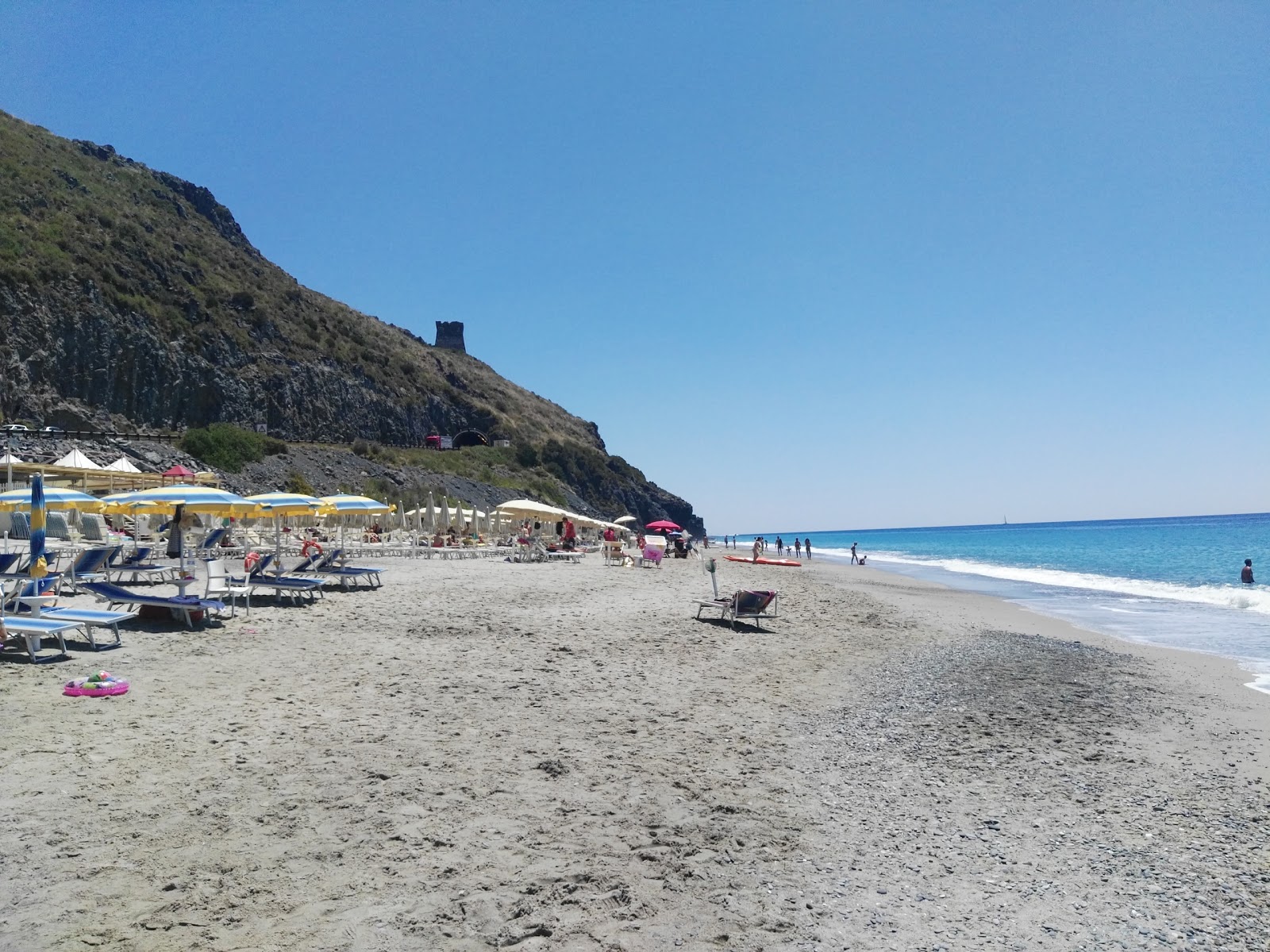 Fotografija Spiaggia del Troncone z srednje stopnjo čistoče