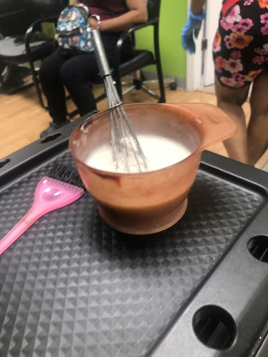 Beauty Salon «B&Y Dominican Salon», reviews and photos, 3315 S Holden Rd, Greensboro, NC 27407, USA