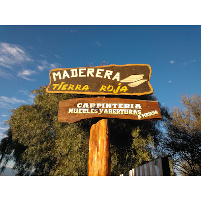 Maderera y Carpinteria Tierra Roja