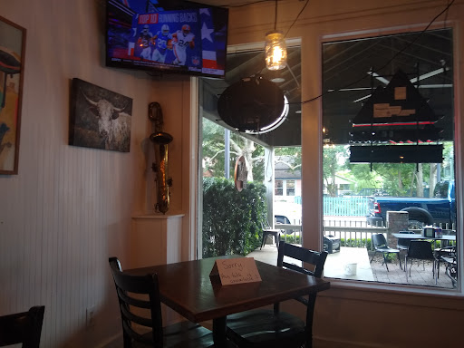 Barbecue Restaurant «Murky Waters Ocean Springs», reviews and photos, 1212 Government St, Ocean Springs, MS 39564, USA