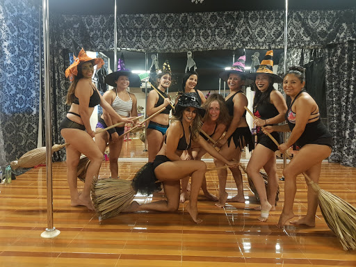 POLE DANCE AND FITNESS