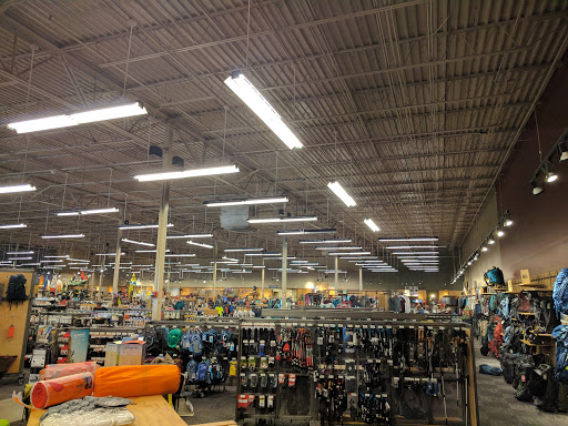 Camping Store «REI», reviews and photos, 1165 Perimeter Center W #200, Atlanta, GA 30338, USA