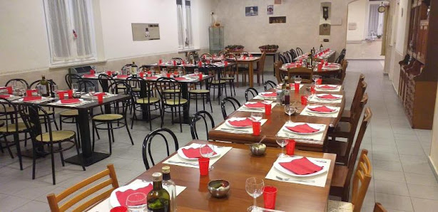 Trilli Restaurant Via Trieste, 16, 21040 Sumirago VA, Italia