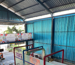 Bali Drive Thru Carwash photo