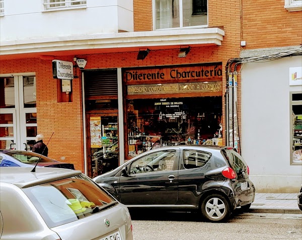 Diferente Charcutería