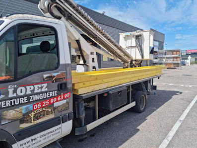 Entreprise Lopez Couvreur - Zingueur - Charpentier 17 Rue de Verdun, 69150 Décines-Charpieu, France