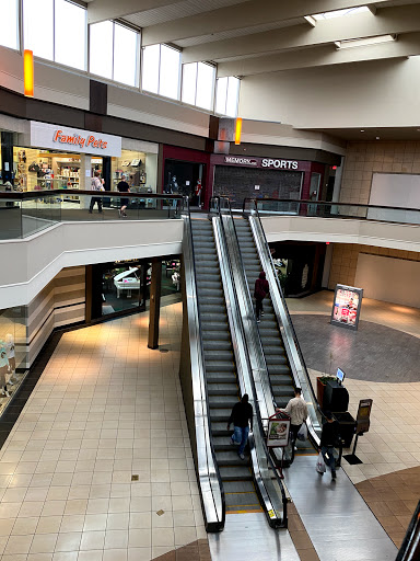 Shopping Mall «Greenbrier Mall», reviews and photos, 1401 Greenbrier Pkwy, Chesapeake, VA 23320, USA