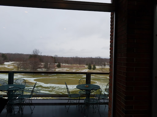 Country Club «Crestview Country Club», reviews and photos, 281 Shoemaker Ln, Agawam, MA 01001, USA