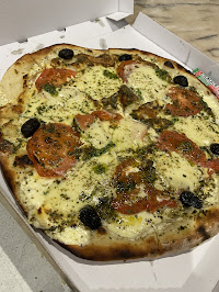 Plats et boissons du Restaurant Pizza A Emporter à Roquevaire - n°1