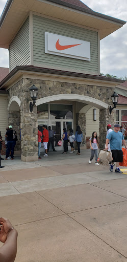 Clothing Store «Nike Factory Store», reviews and photos, 600 Bluebird Ct, Central Valley, NY 10917, USA