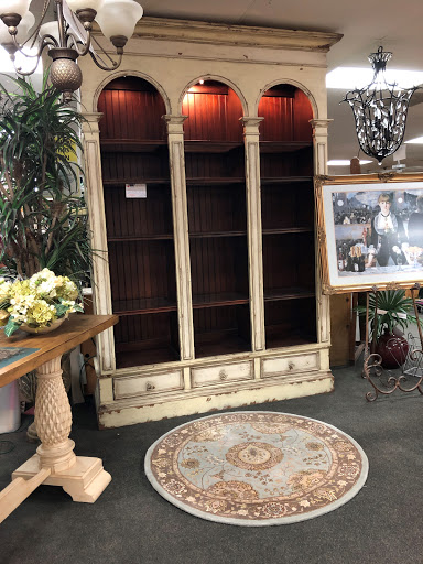 Thrift Store «St. John XXIII Thrift Store», reviews and photos, 15200 S Tamiami Trail # 110, Fort Myers, FL 33908, USA