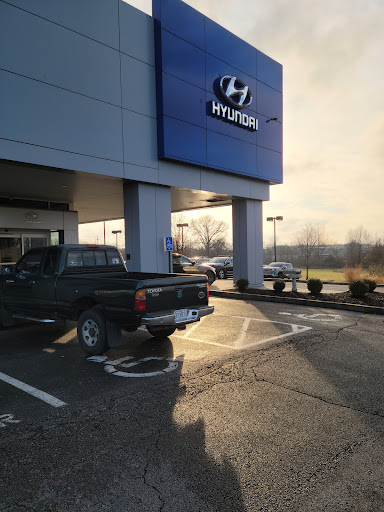 Hyundai Dealer «Suntrup Hyundai Wentzville», reviews and photos, 971 Wilmer Rd, Wentzville, MO 63385, USA