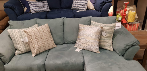 Furniture Store «Ashley HomeStore», reviews and photos, 2787 W Market St, Fairlawn, OH 44333, USA