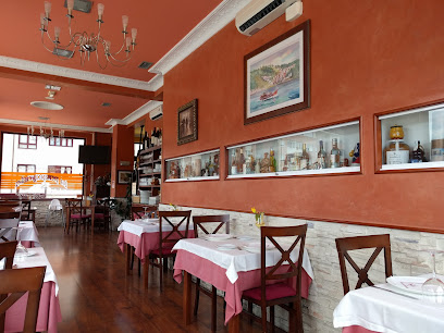Restaurante La Parpayuela - C. Fernández Corugedo, 6, 33404, Asturias, Spain