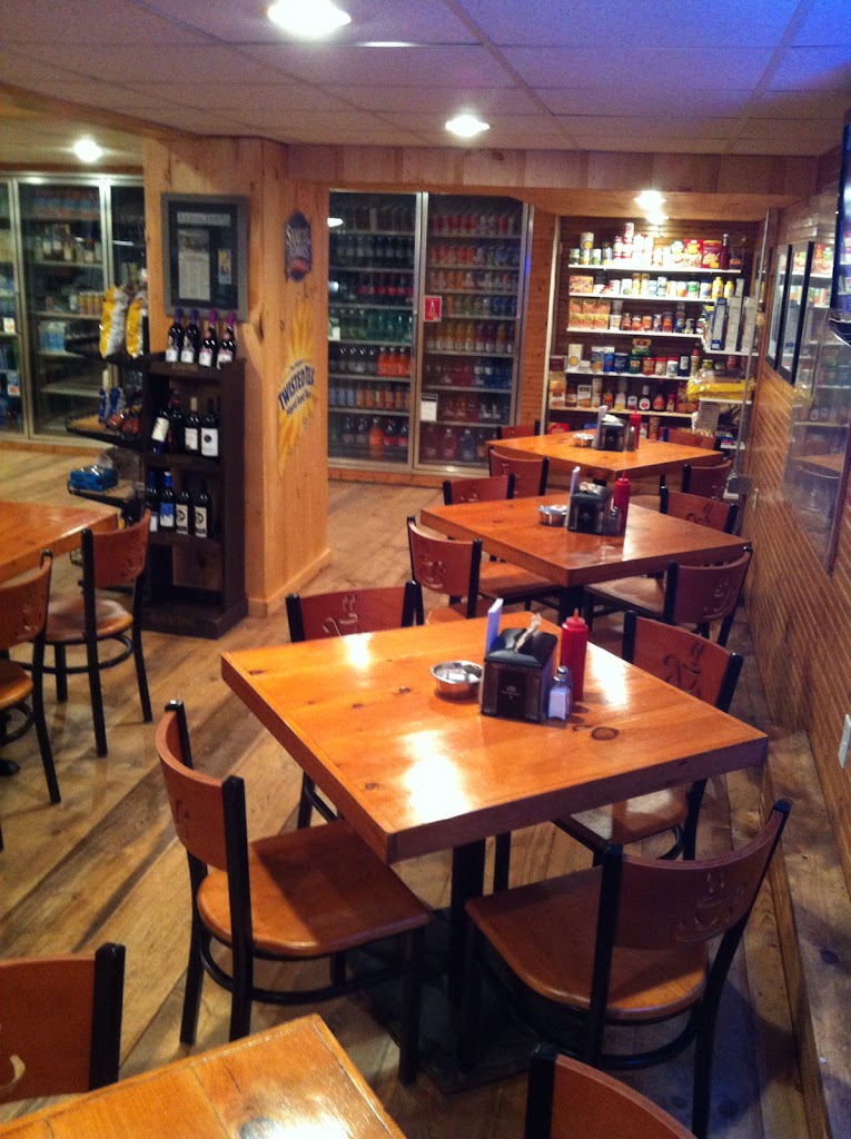 Tami Lyn's Place 04064