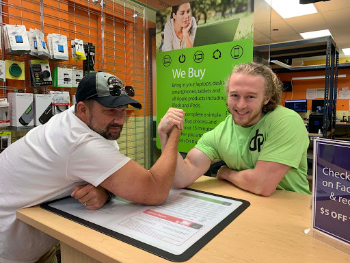 Electronics Repair Shop «Device Pitstop of Maple Grove», reviews and photos, 13732 83rd Way N, Maple Grove, MN 55369, USA