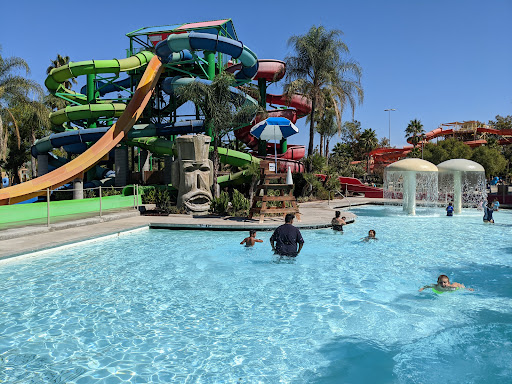 Water Park «Six Flags Hurricane Harbor - Los Angeles», reviews and photos, 26101 Magic Mountain Pkwy, Valencia, CA 91355, USA