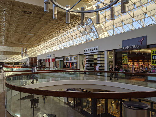 Shopping Mall «The Shops at Chestnut Hill», reviews and photos, 199 Boylston St, Chestnut Hill, MA 02467, USA