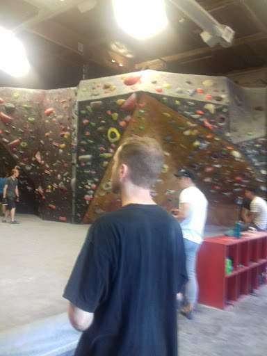 Rock Climbing Gym «Hangar 18 Indoor Climbing Gym - Mission Viejo», reviews and photos, 23812 Vía Fabricante A4, Mission Viejo, CA 92691, USA