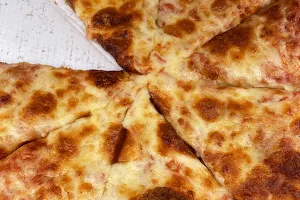 Bici's Pizza image