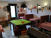 Atmosphère du O'tilleul Bar à Bières, Frites Et Saucissons restaurant à Bussière-Dunoise - n°5