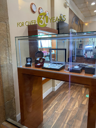 Watch Repair Service «Fast-Fix Jewelry & Watch Repairs», reviews and photos, 8405 S Park Meadows Center Dr #1019, Lone Tree, CO 80124, USA