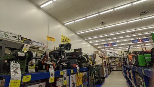Hardware Store «Harbor Freight Tools», reviews and photos, 6808 W Greenfield Ave, West Allis, WI 53214, USA
