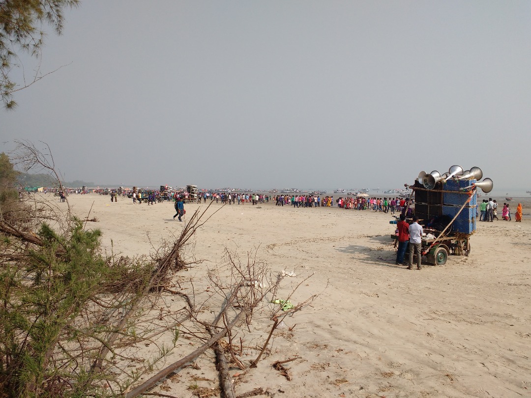 Gobardhanpur Beach'in fotoğrafı düz ve uzun ile birlikte