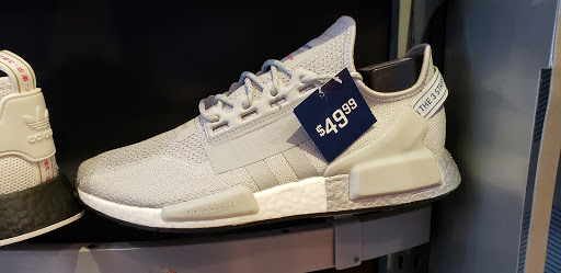 Shoe Store «Champs Sports», reviews and photos, 2200 Eastridge Loop, San Jose, CA 95122, USA