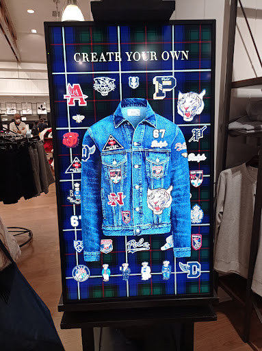 Clothing Store «Polo Ralph Lauren Factory Store», reviews and photos, 8200 Vineland Ave #500, Orlando, FL 32821, USA