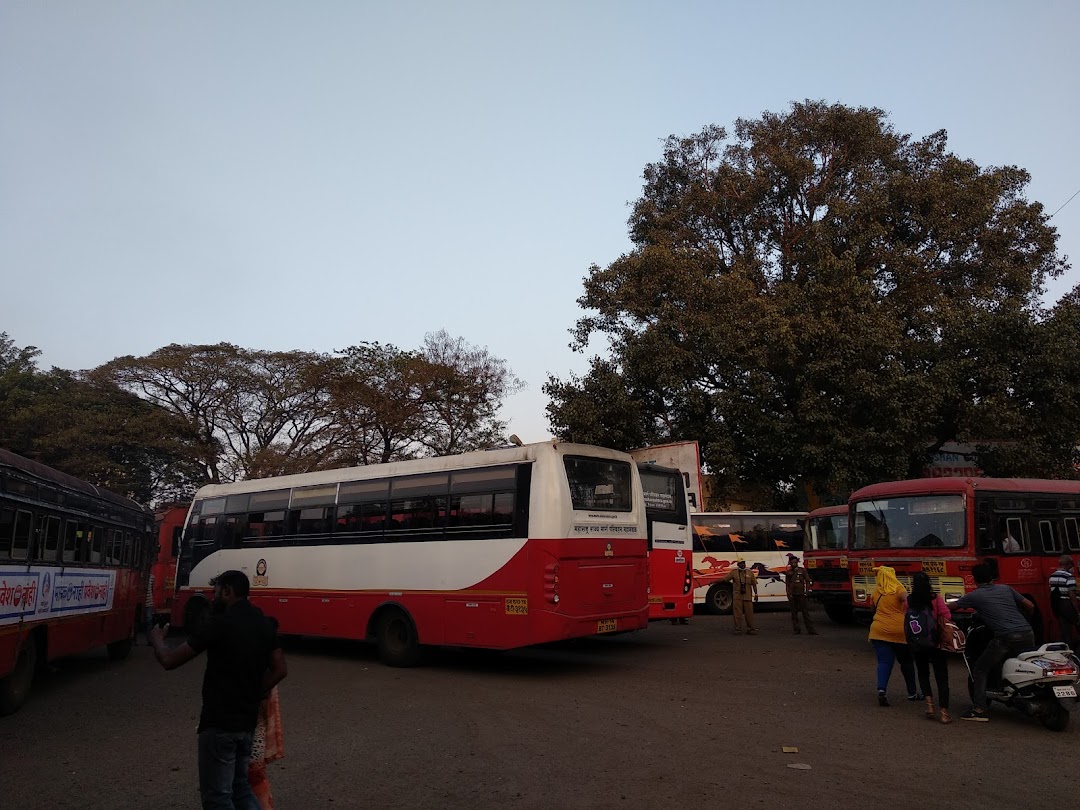 Kolhapur ST Bus Stand for Mumbai/Pune