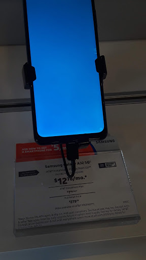 Cell Phone Store «AT&T Authorized Retailer», reviews and photos, 11990 St Charles Rock Rd, Bridgeton, MO 63044, USA