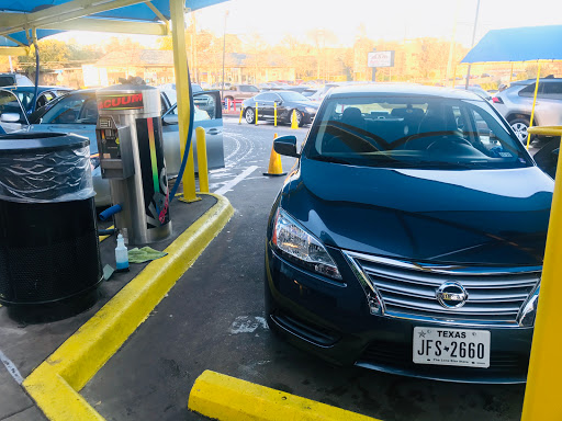Car Wash «Carmel Car Wash», reviews and photos, 4915 Lemmon Ave, Dallas, TX 75209, USA