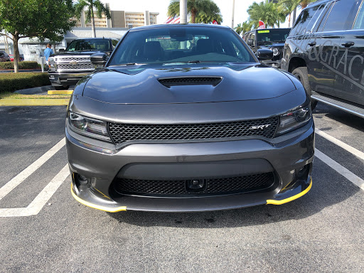Car Dealer «Joey Accardi Chrysler, Dodge, Jeep, Ram», reviews and photos, 909 S Federal Hwy, Pompano Beach, FL 33062, USA